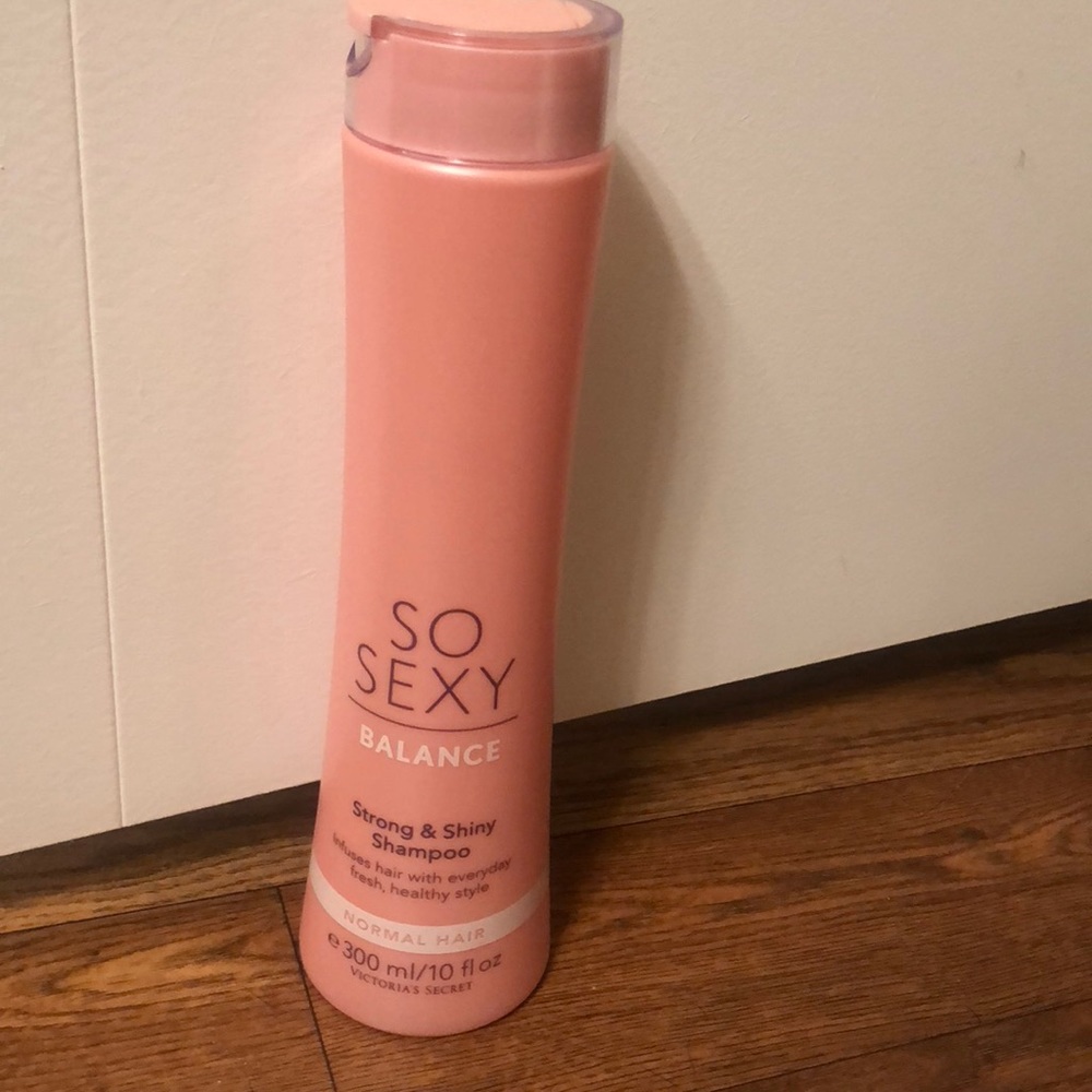 Victoria’s Secret So Sexy Balance Shampoo